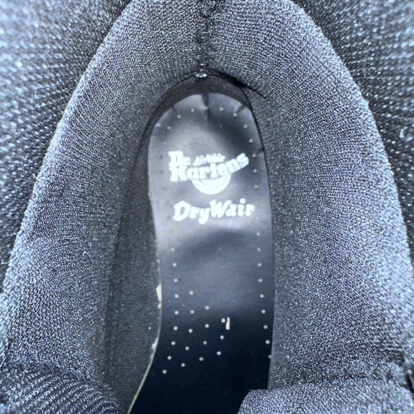 Dr. Martens WOMENS  size 6 drywair Black Shoes waterproof - Picture 2 of 11
